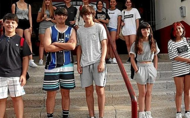 J&oacute;venes que han participado en la Comisi&oacute;n de Fiestas. | FOTO: N.G