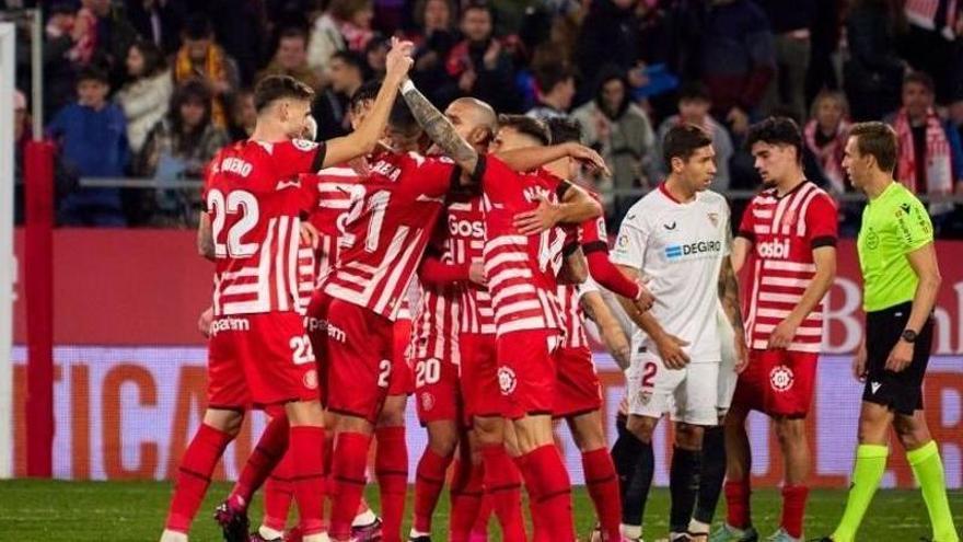 Un momento del partido entre Girona y Sevilla.