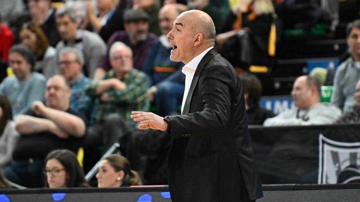 El entrenador del Bilba Basket, Jaume Ponsarnau,