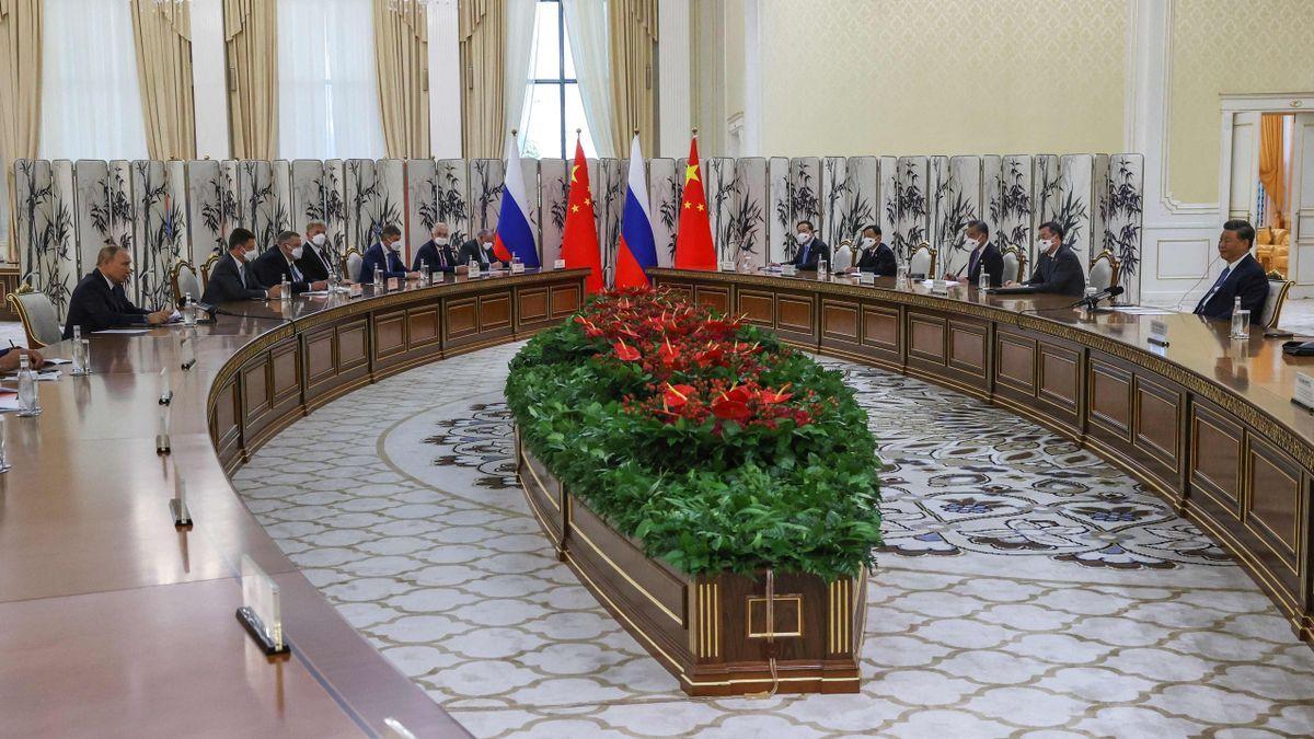 Encuentro entre los presidentes de Rusia y China, Vladimir Putin y Xi Jinping.