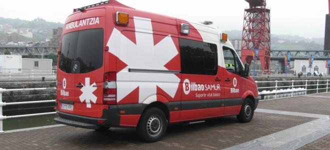 Imagen de archivo de la ambulancia del SAMUR de Bilbao.