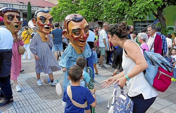 La fiesta vuelve a los barrios