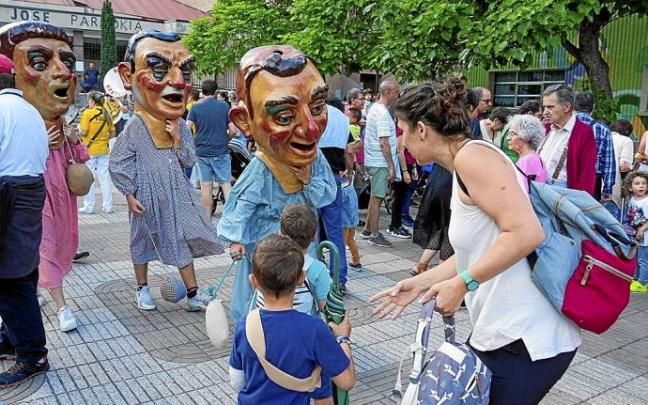 La fiesta vuelve a los barrios