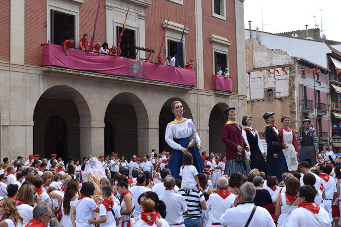 Imagen del chupinazo de las fiestas de Lodosa en honor a San Emeterio y San Celedonio