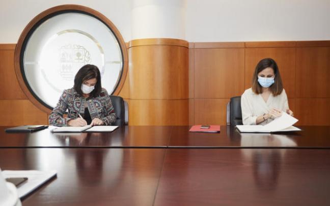 La ministra, Ione Belarra, y la consejera, Beatriz Artolazabal, han firmado el acuerdo La ministra, Ione Belarra, y la consejera, Beatriz Artolazabal, han firmado el acuerdo
