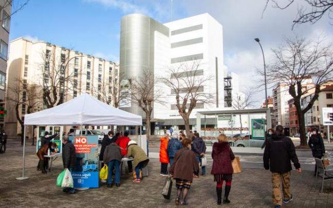 Recogida de firmas del PP, este sábado.
