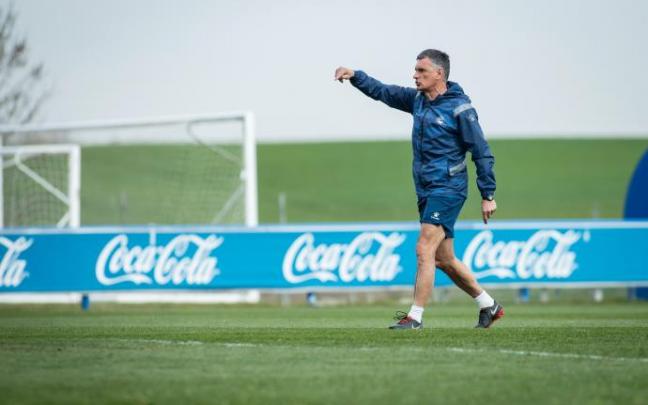 José Luis Mendilibar, durante un entrenamiento.
