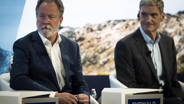 David Beasley y Erik Fyrwald en el Foro Davos. David Beasley y Erik Fyrwald en el Foro Davos.