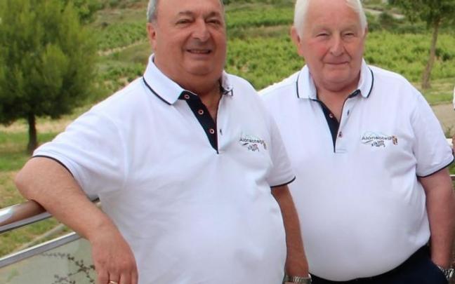 José Ignacio Santisteban (izquierda) junto a Eduardo Larrauri (hermano político) en una de las últimas ediciones del "Txikito Eguna" en tierras alavesas. José Ignacio Santisteban (izquierda) junto a Eduardo Larrauri (hermano político) en una de las últimas ediciones del "Txikito Eguna" en tierras alavesas.