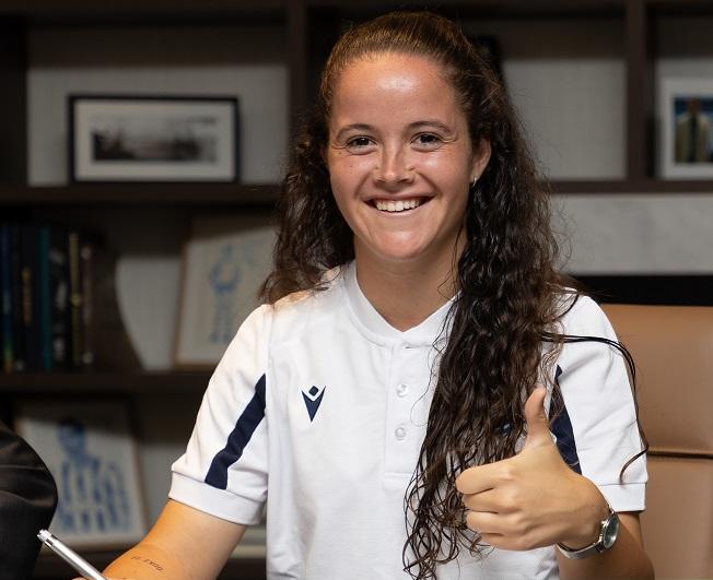 Nerea Eizagirre ha renovado con la Real Sociedad y será la capitana del equipo txuri-urdin