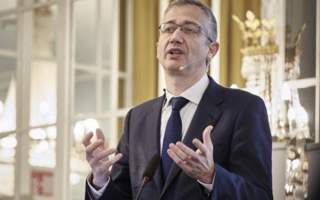El gobernador del Banco de España, Pablo Hernández de Cos, en un reciente desayuno de trabajo en Iruñea. El gobernador del Banco de España, Pablo Hernández de Cos, en un reciente desayuno de trabajo en Iruñea.