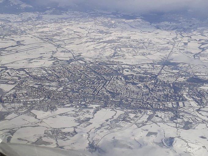 Vitoria nevada desde el aire.