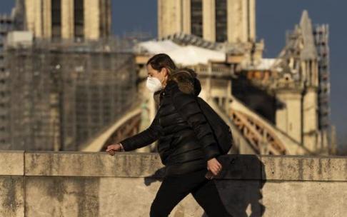 El Gobierno francés ha impuesto el pasaporte sanitario para poder acceder a espacios públicos El Gobierno francés ha impuesto el pasaporte sanitario para poder acceder a espacios públicos