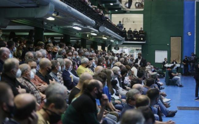 El público tendrá que presentar pasaporte covid y DNI al entrar al frontón. El público tendrá que presentar pasaporte covid y DNI al entrar al frontón.