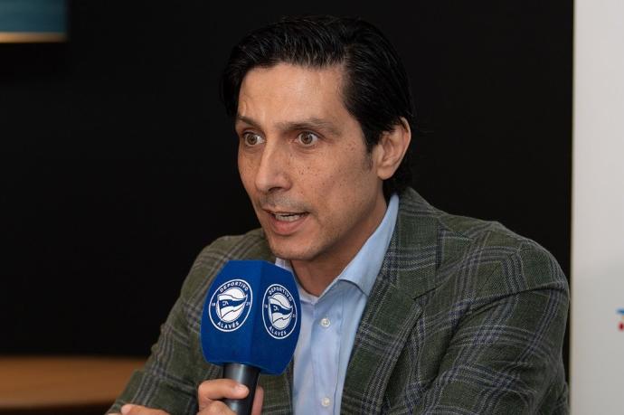 Sergio Fernández, durante la presentación de Salva Sevilla.