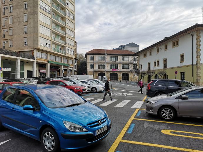 Vista del parking rotatorio de Galdakao en La Cruz.