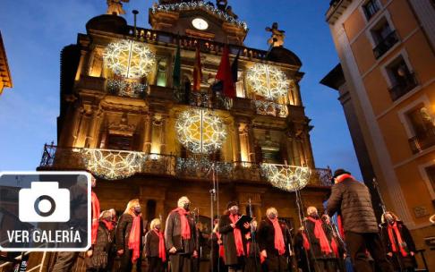 Pamplona enciende sus luces de Navidad