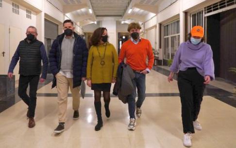 Jon Marín, María Loizaga, Josetxu Moracia, Cristina Peraile y Borja Elorza han elegido la galería de Fernández del Campo para montar sus negocios y empresas.