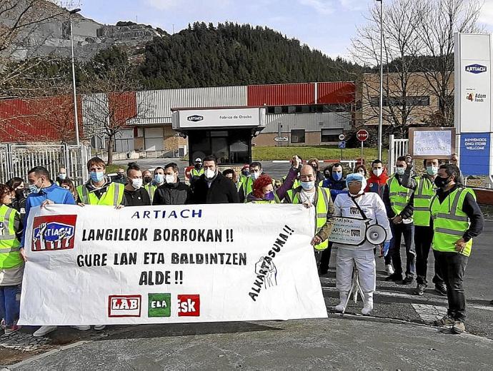 Trabajadores de Artiach, en una de sus movilizaciones. Foto: A.O.