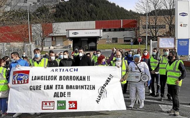 Trabajadores de Artiach, en una de sus movilizaciones. Foto: A.O.