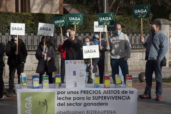 Protesta de ganaderos alaveses.