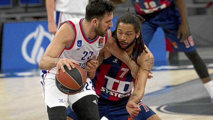 Pierria Henry será dura hasta el último momento por su esguince de tobillo. Foto: Josu Chavarri