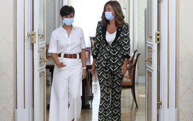 Olatz Garamendi e Isabel Rodríguez, tras una reunión en el Ministerio de Política Territorial