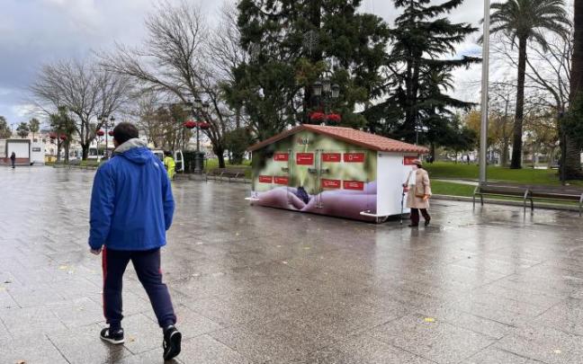 El garbigune móvil ya está colocado en la zona peatonal del parque central de Santurtzi. Foto: S. U. El garbigune móvil ya está colocado en la zona peatonal del parque central de Santurtzi. Foto: S. U.