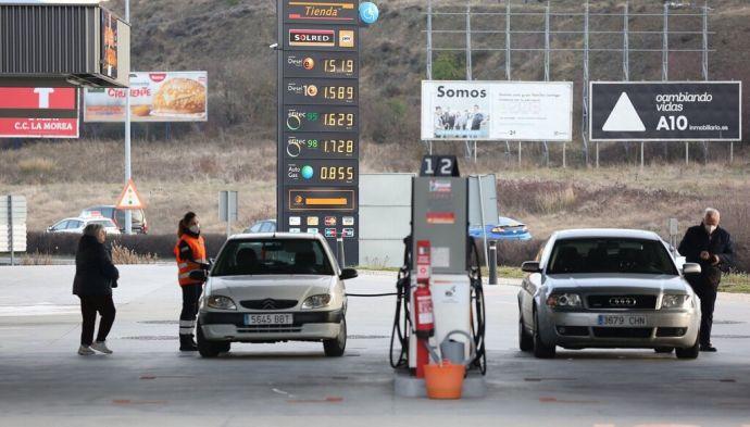 Gasolinera en los alrededores de Pamplona.