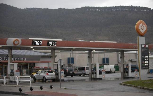 Gasolinera en Pamplona con los precios de comienzos de marzo.