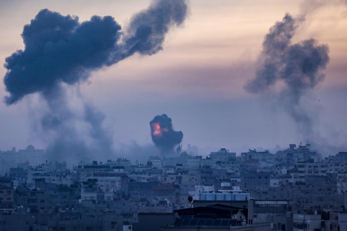 Bombardeos israelíes en la ciudad de Gaza