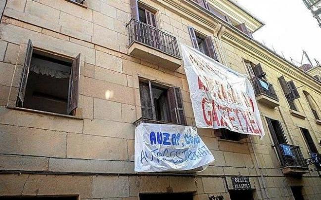 Varios jóvenes de la izquierda abertzale se enfrentaron por el material de un antiguo gaztetxe de Donostia.