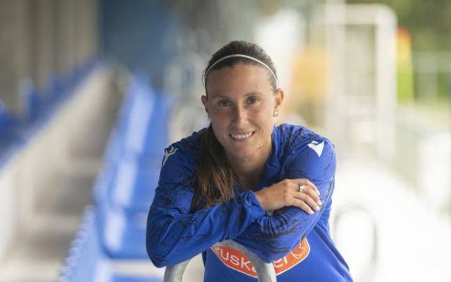 Gemma Gili ha renovado su contrato con la Real Sociedad Gemma Gili ha renovado su contrato con la Real Sociedad