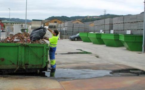 Instalaciones de la planta de transferencias del polígono de Ibarra.