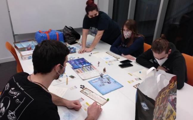 Una de las partidas que Kimera organiza en la Romo Kultur Etxea.