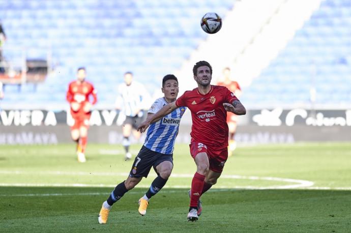 Lucas Torró, en una jugada del último partido de Osasuna contra el Espanyol