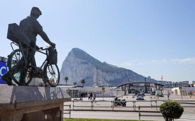 Londres contempla una solución "no negociada" para Gibraltar tras el Brexit Londres contempla una solución "no negociada" para Gibraltar tras el Brexit