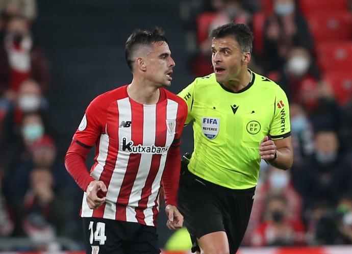 Jesús Gil Manzano ya dirigió el partido de cuartos de final de Copa contra el Real Madrid.