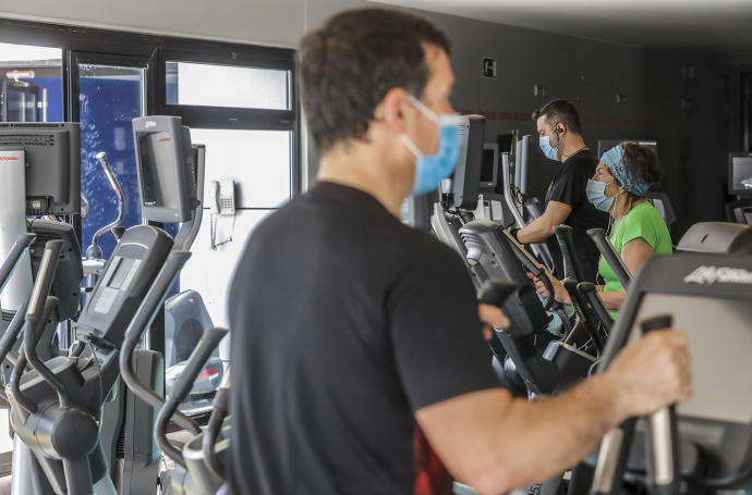 Sánchez ha insistido en que el uso de mascarillas en interiores dejará de ser obligatorio "pronto, muy pronto".