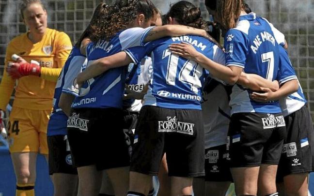 Las Gloriosas celebran un gol ante el Athletic. Foto: Alex Larretxi