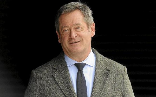 "En el Gobierno no hay ninguna crisis, solo hay que engrasar relaciones tras los cambios en el PSE"