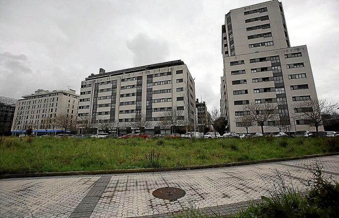 Donostia: El Gobierno local defiende que la parcela libre de Riberas es apta para apartamentos