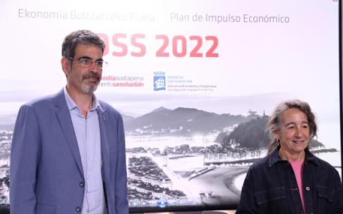Goia y Garmendia en la presentación del Plan de Impulso Económico de Donostia para 2022.