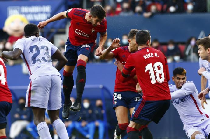 David García puso el primer empate con un gran cabezazo.