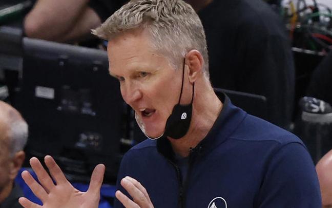 Steve Kerr, entrenador de los Golden State Warriors.