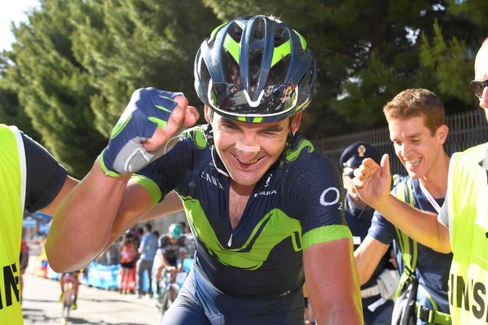 Gorka Izagirre celebra la victoria en una etapa del Giro de 2017 cuando formaba en el Movistar.