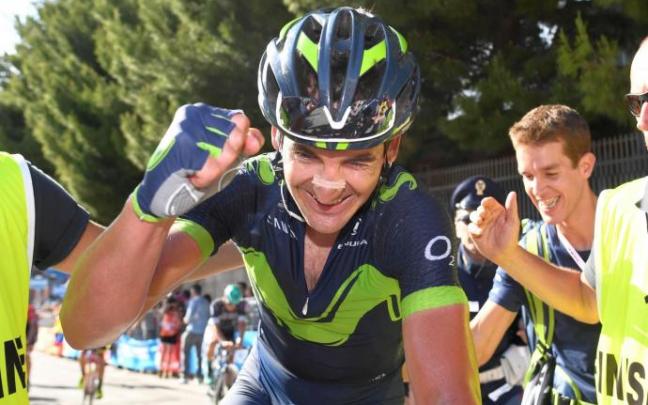 Gorka Izagirre celebra la victoria en una etapa del Giro de 2017 cuando formaba en el Movistar. Gorka Izagirre celebra la victoria en una etapa del Giro de 2017 cuando formaba en el Movistar.