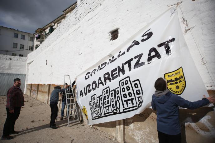 Rueda de prensa en el solar de Gridillas.