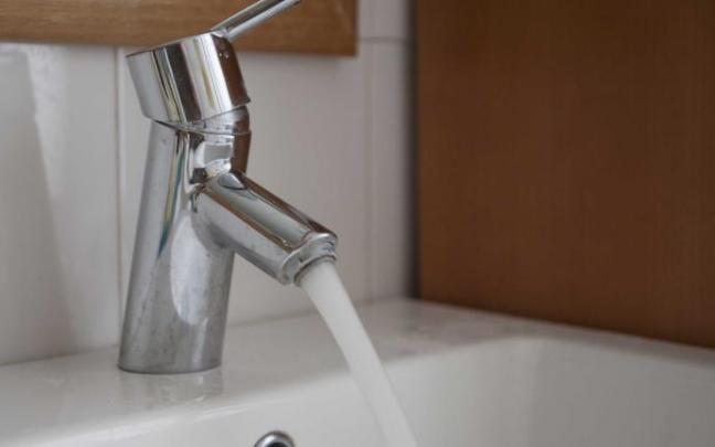 Reducir el uso de agua es uno de los primeros puntos del decálogo.