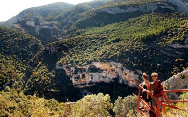 Despedido por realizar a pie y publicar 100 rutas de montaña estando de baja